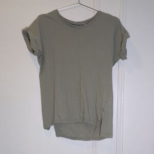 Casual Olive Green Short Sleeve Tee